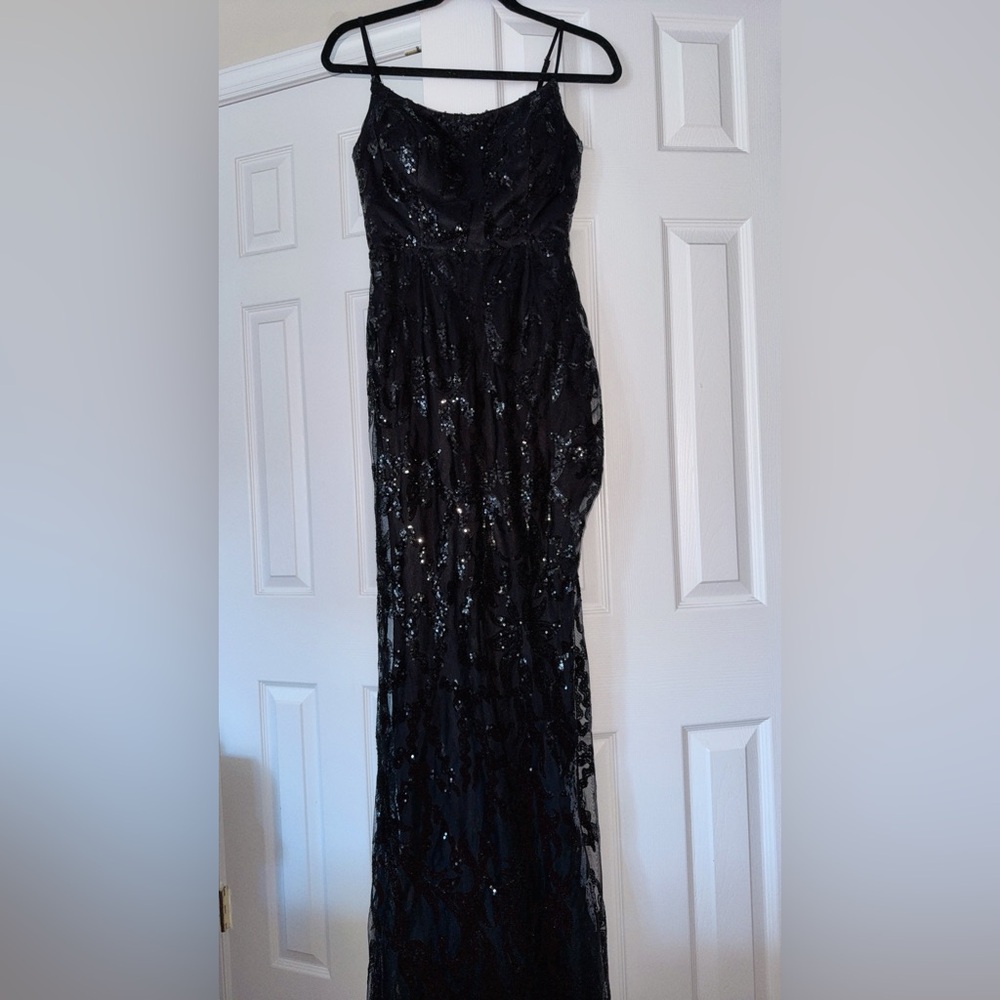 Elegant Black Sequin Evening Dress